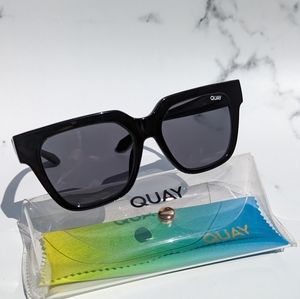 QUAY PSA Sunglasses Black Frames Smoke Grey Lenses Square Shape Medium Size